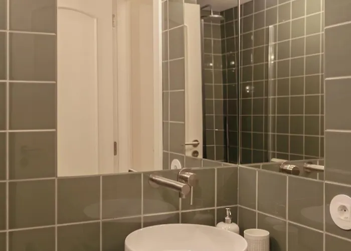 Sacadura Cabral - A 2 Min Da *