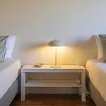 Apartman Sacadura Cabral - A 2 Min Da *