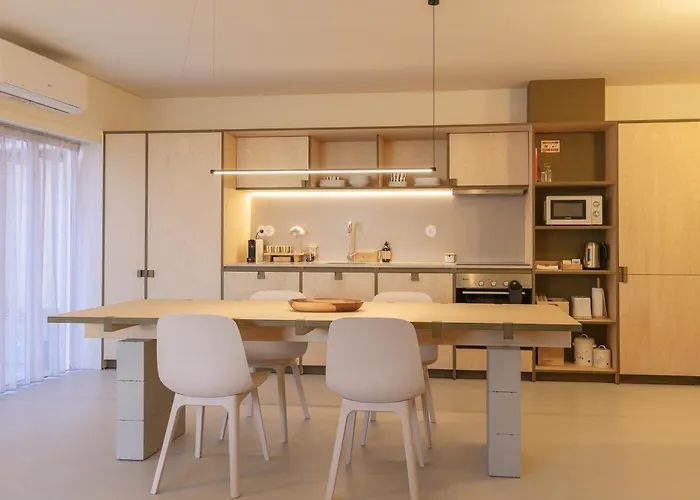 شقة Sacadura Cabral - A 2 Min Da فيلا دو كوندي