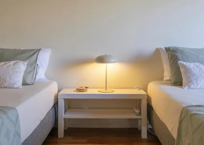 公寓 Sacadura Cabral - A 2 Min Da *