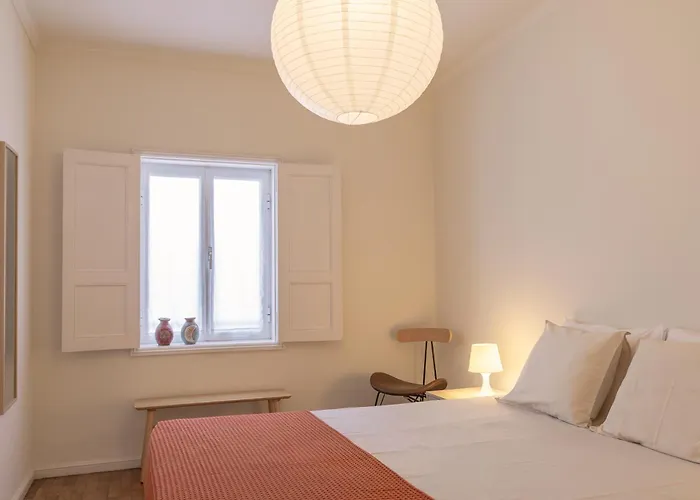 Sacadura Cabral - A 2 Min Da *